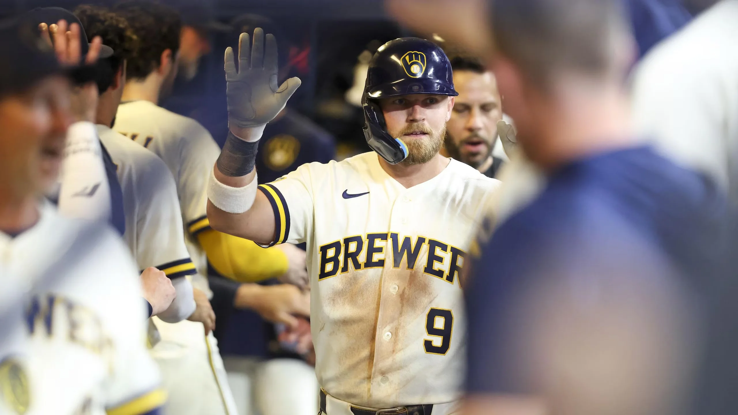 Brewers Crush Mariners in Historic 22-0 Rout 🫨