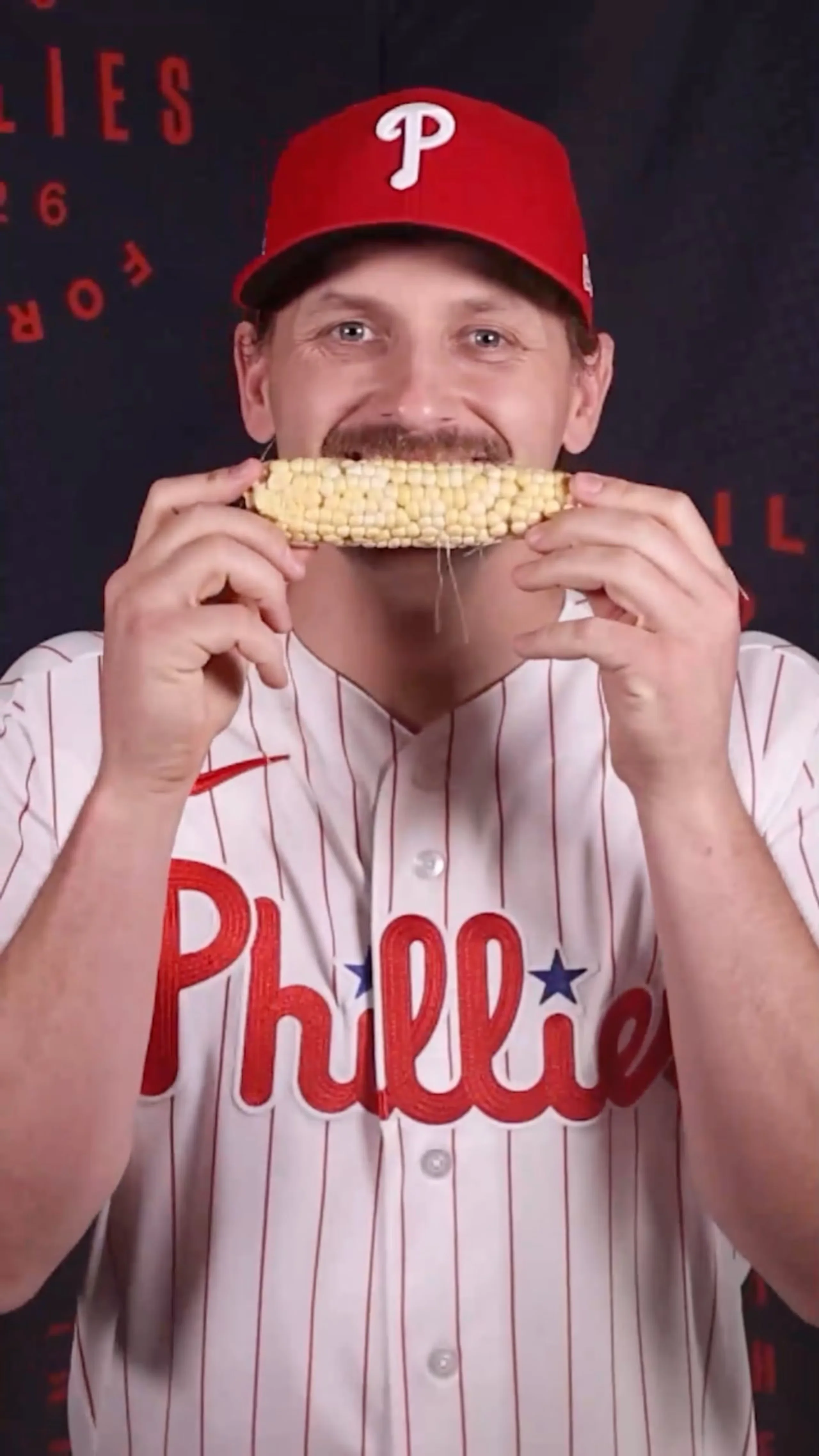 Phillies' Players Take Part in a Hilarious Corn Eating Contest 😂
